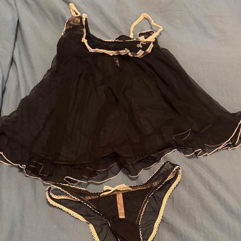 Victoria's Secret Black and Cream Lace Chemise